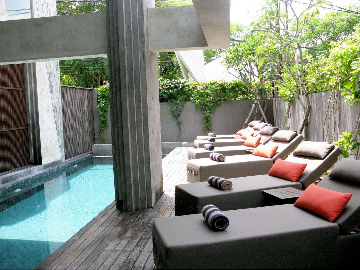 Anshel Hotel Seminyak Exterior photo