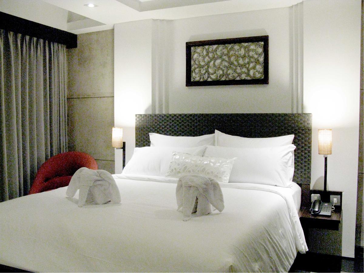 Anshel Hotel Seminyak Exterior photo