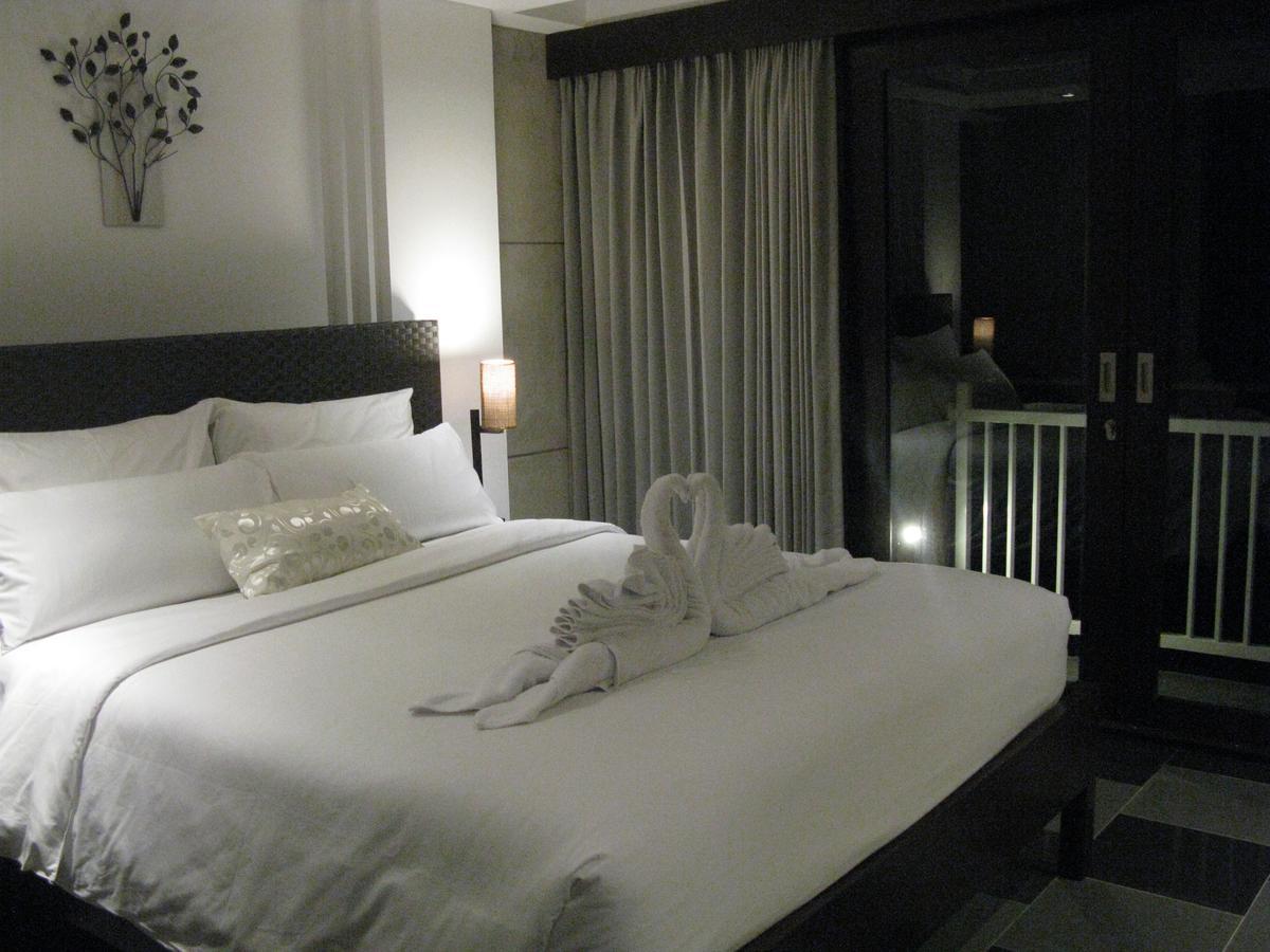 Anshel Hotel Seminyak Exterior photo