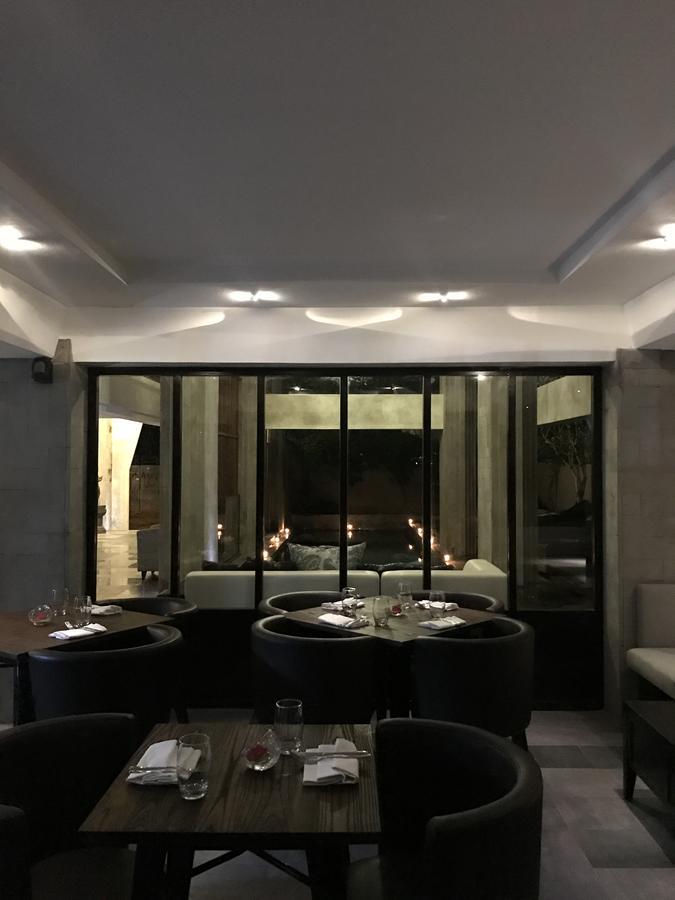 Anshel Hotel Seminyak Exterior photo